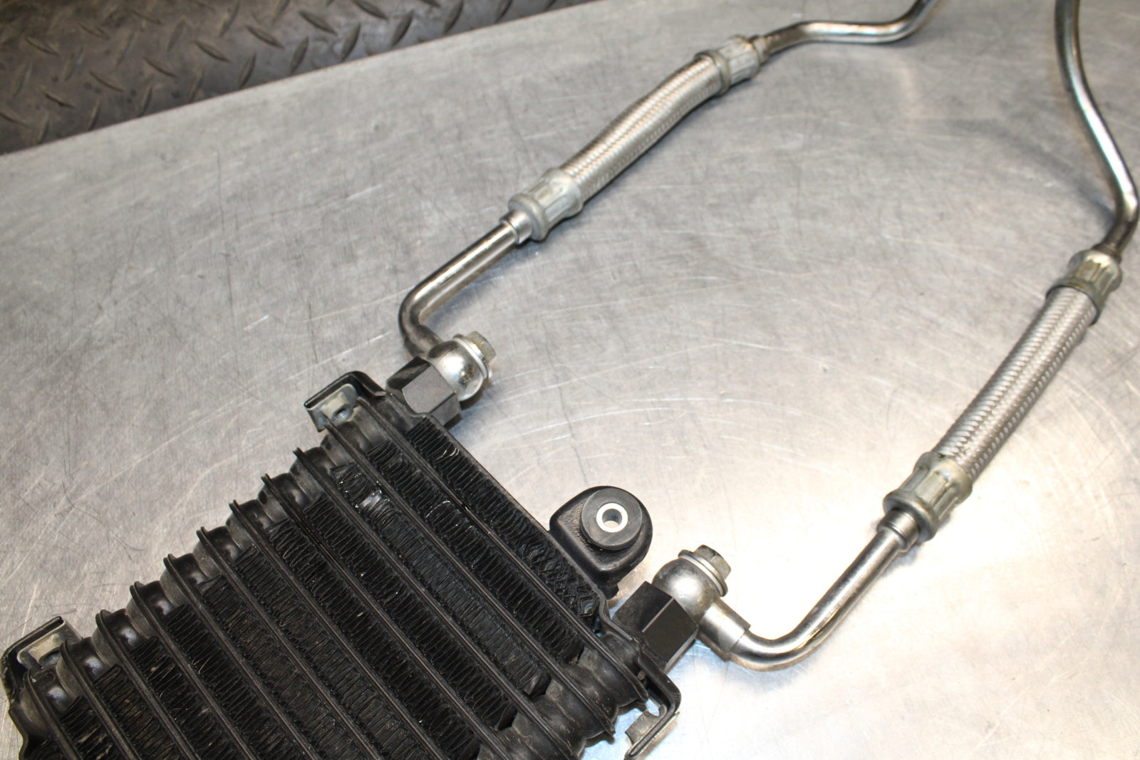 00 SUZUKI INTRUDER 1500 VL1500 ENGINE MOTOR OIL COOLER  BB761