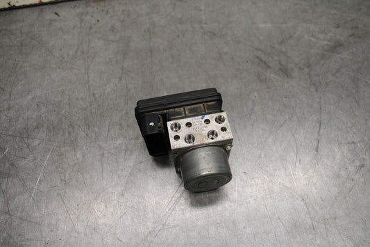 18-24 KAWASAKI NINJA 650 ABS PUMP UNIT MODULE BB725