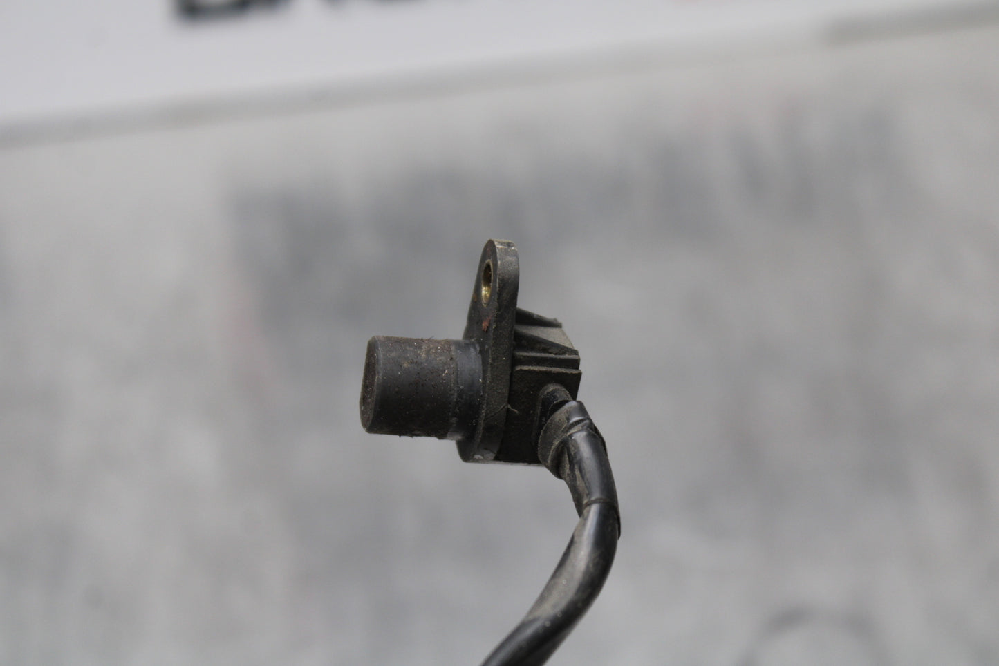 04-05 KAWASAKI NINJA ZX10R SPEED SPEEDOMETER SENSOR BB163