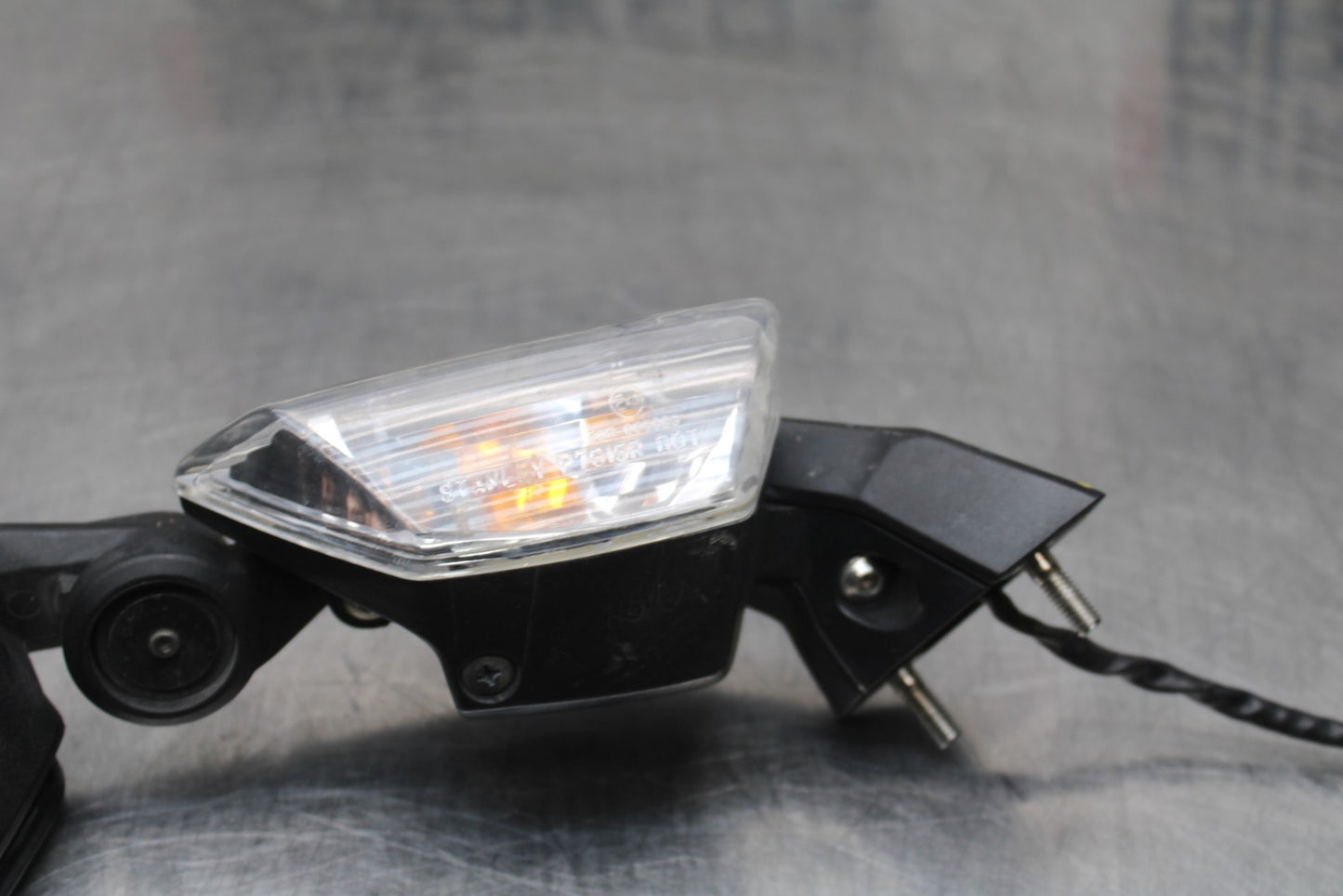 08 KAWASAKI NINJA ZX10R RIGHT SIDE REAR VIEW MIRROR & TURN SIGNAL BB201