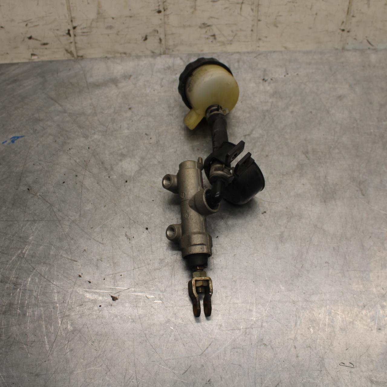 2003 Kawasaki Z1000 REAR BACK BRAKE MASTER CYLINDER W RESERVOIR 43015-1706 BB35