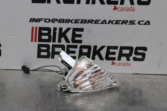 08-10 SUZUKI GSXR 600 RIGHT REAR BACK TURN SIGNAL LIGHT INDICATOR BB202