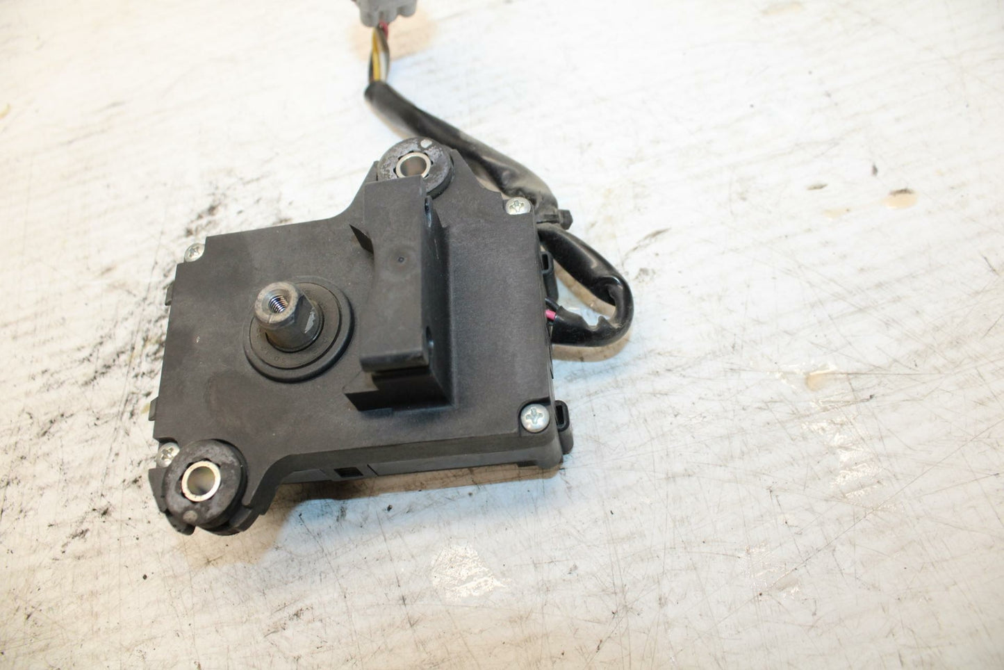 11-17 SUZUKI GSXR750 EXHAUST VALVE SERVO MOTOR 33970-47H01 BB306