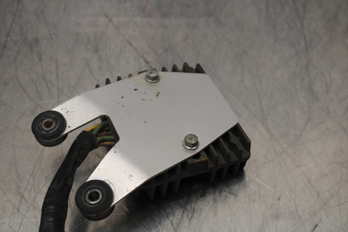 05-06 HONDA CBR600RR RECTIFIER VOLTAGE REGULATOR BB149