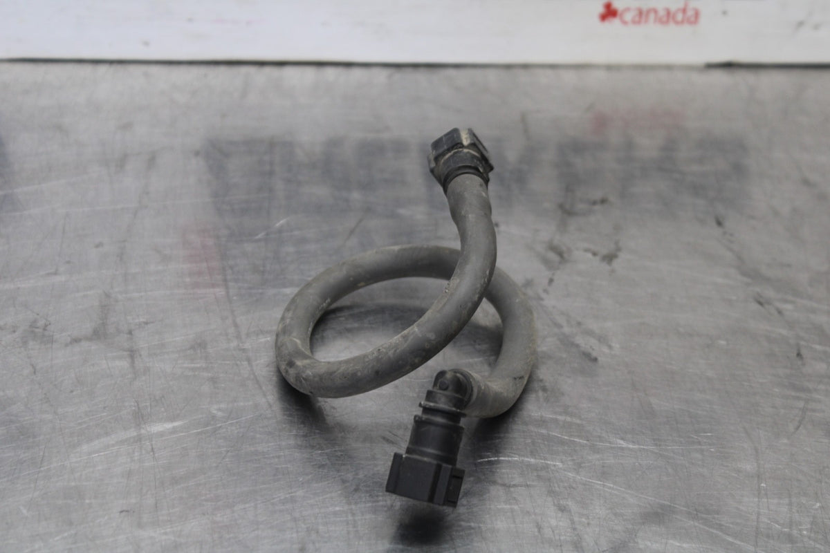 05-08 TRIUMPH SPEED TRIPLE 1050 FUEL HOSE GAS LINE TUBE PIPE BB933