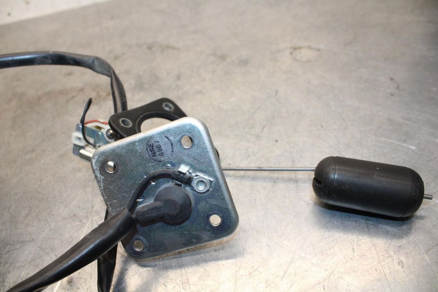  08-09 KAWASAKI NINJA ZX14R FLOAT GAS FUEL PETROL LEVEL SENDING UNIT BB73