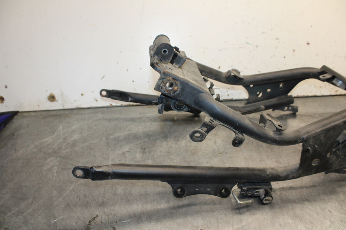 07-09 YAMAHA FZ6 REAR SUBFRAME BACK SUB FRAME 4S8-21190-09-00 BB713
