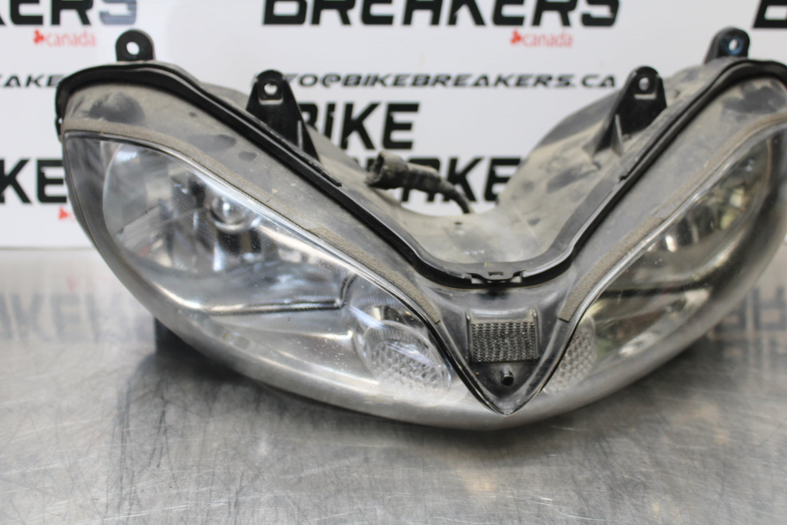 04-05 KAWASAKI NINJA ZX10R FRONT HEADLIGHT HEAD LIGHT LAMP BB163