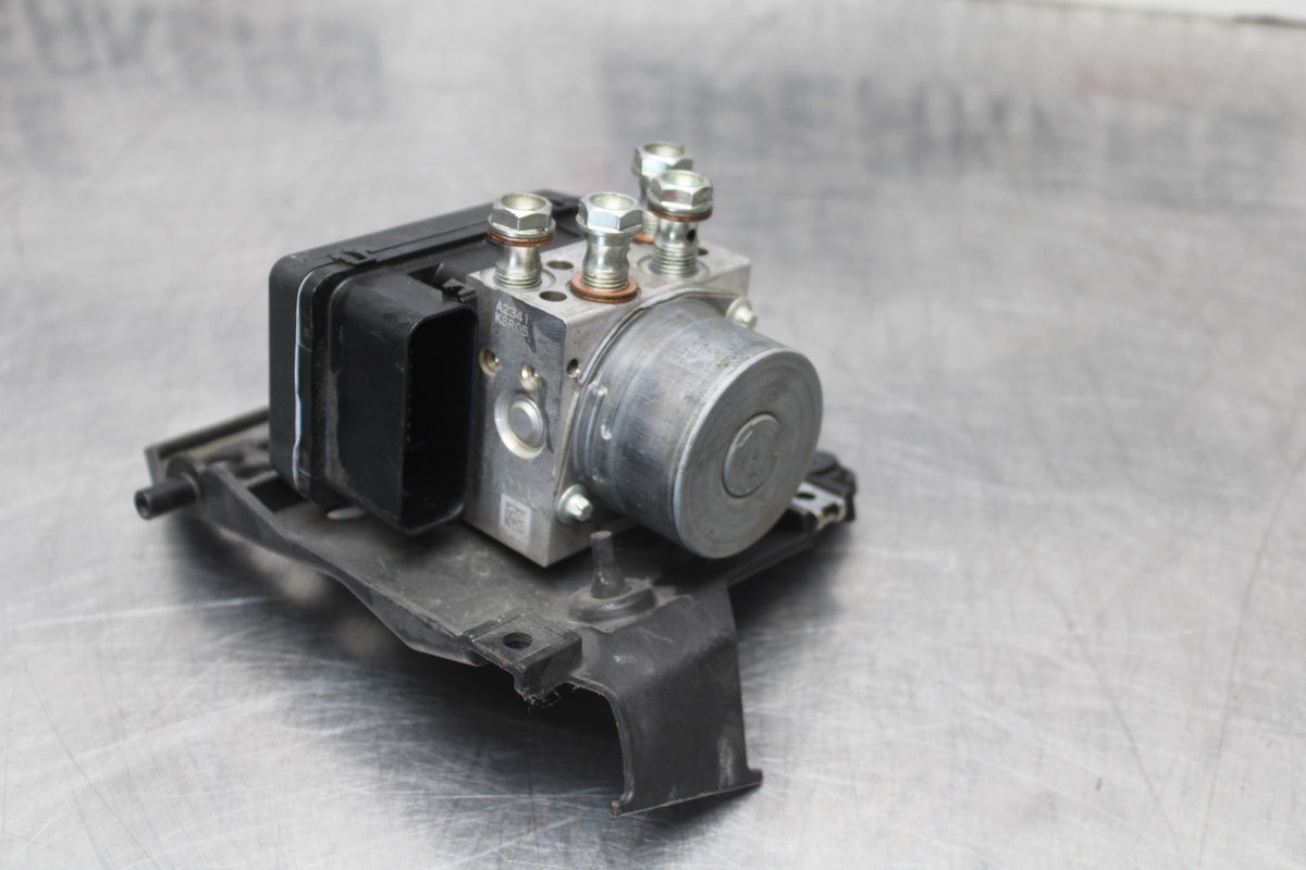 15 APRILIA RSV4 FACTORY APRC ABS ABS PUMP UNIT MODULE BB901