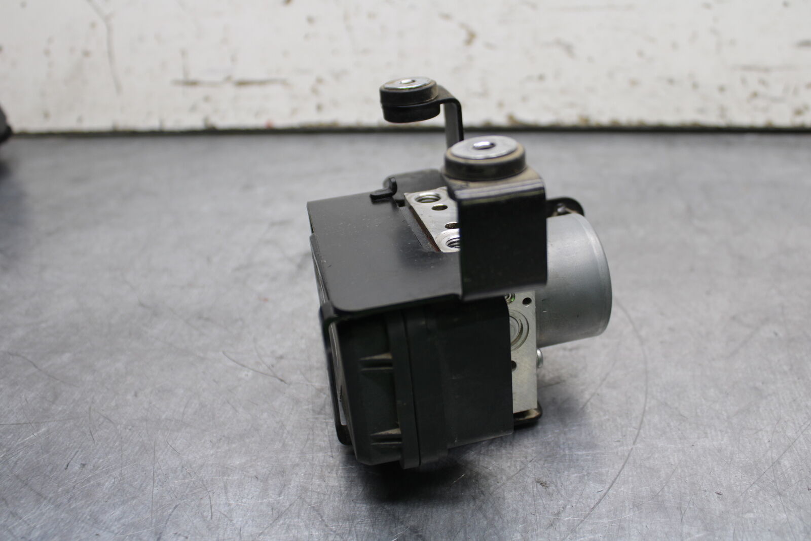 19-24 YAMAHA R3 ABS PUMP UNIT MODULE BB736