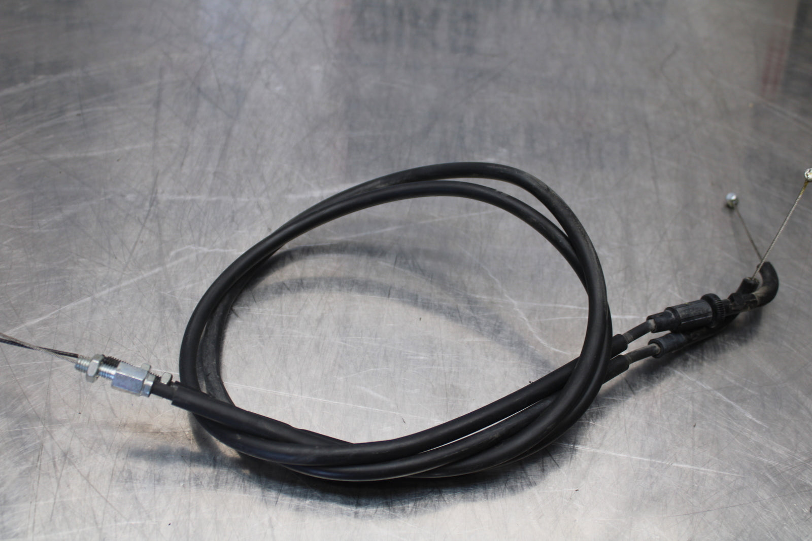 09-15 YAMAHA FZ6R THROTTLE CABLES LINES BB161