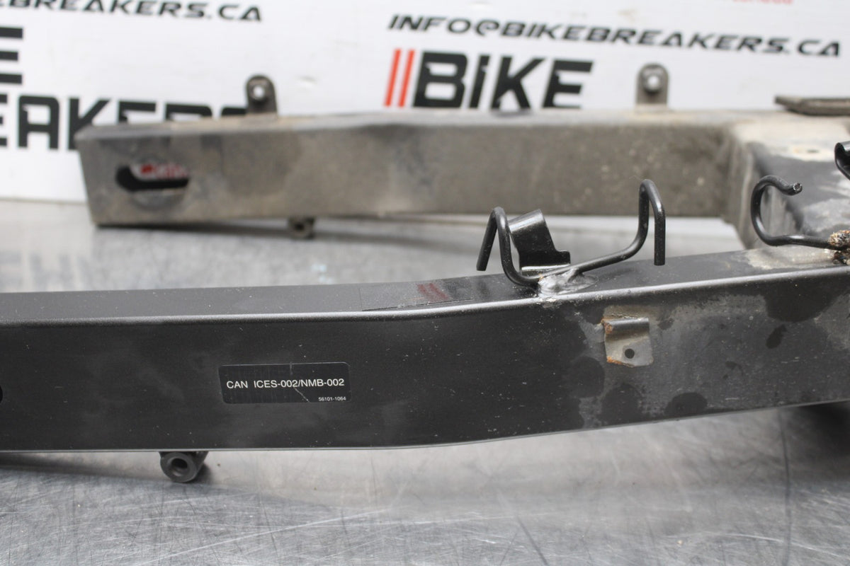 24 KAWASAKI NINJA 500 ABS REAR SWINGARM BACK SUSPENSION SWING ARM BB818