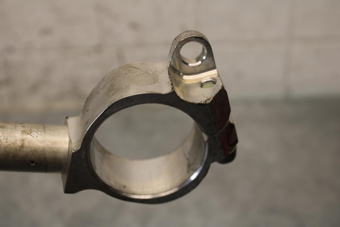 2011 Kawasaki Ninja ZX10R ZX1000K ABS RIGHT CLIP ON HANDLEBAR 46003-0193 BB555