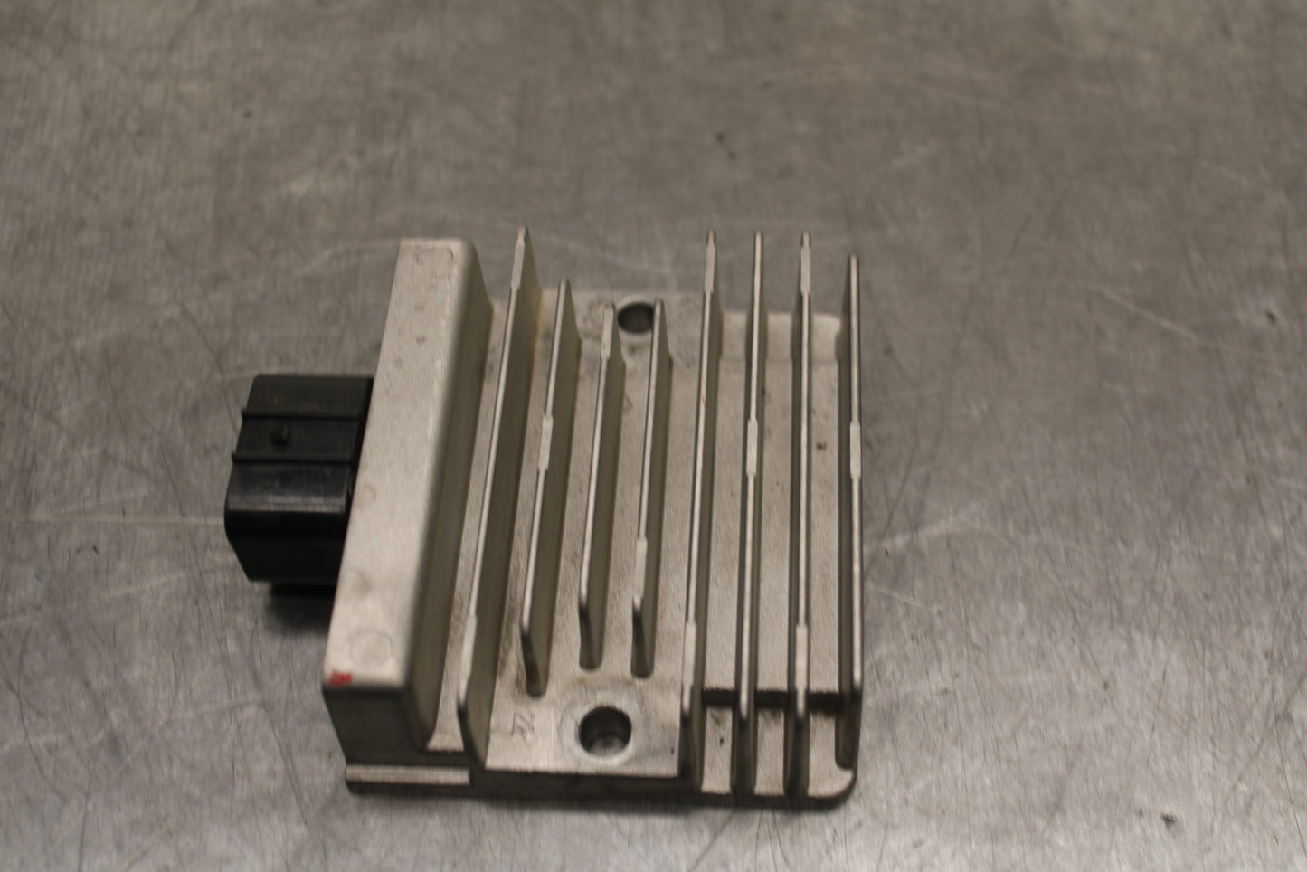 24 KAWASAKI NINJA 500 ABS RECTIFIER VOLTAGE REGULATOR BB730