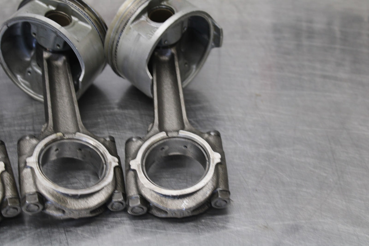 84 HONDA INTERCEPTOR 1000 VF1000F ENGINE MOTOR BLOCK PISTONS & RODS BB878