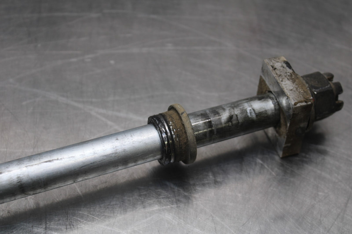 13 KAWASAKI NINJA 650 EX650F ABS REAR AXLE BACK WHEEL RIM PIVOT BOLT AXEL BB828