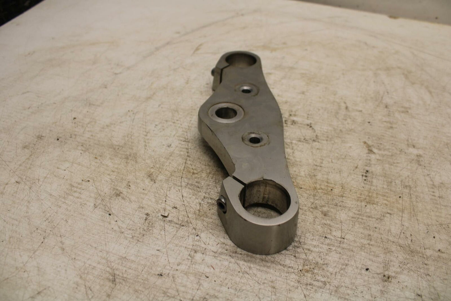 06-21 KAWASAKI VULCAN 900 FORKS UPPER TRIPLE TREE CLAMP BB363