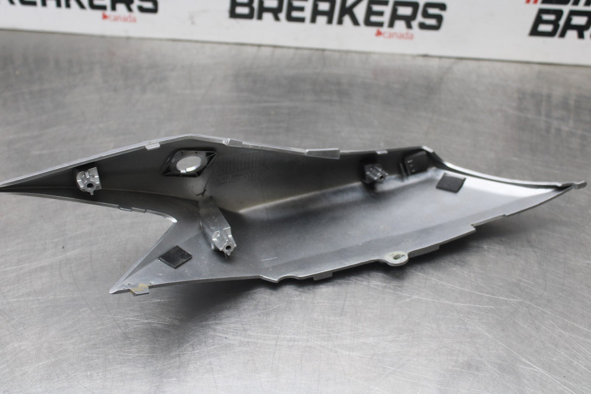 08-10 SUZUKI GSXR 600 LEFT REAR BACK TAIL FAIRING COWL SHROUD BB00