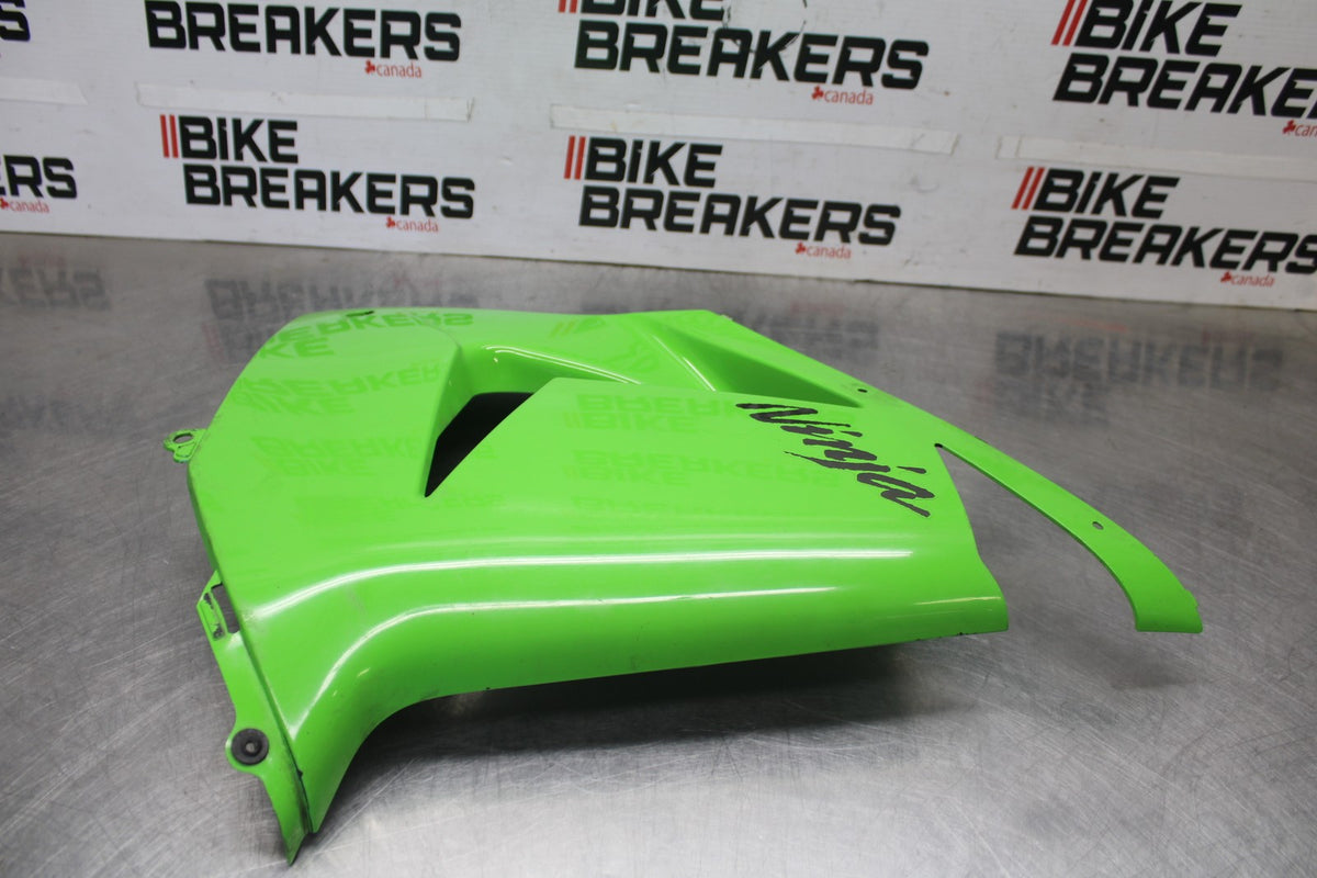 04-05 KAWASAKI NINJA ZX10R RIGHT MID UPPER SIDE FAIRING COWL PLASTIC BB931