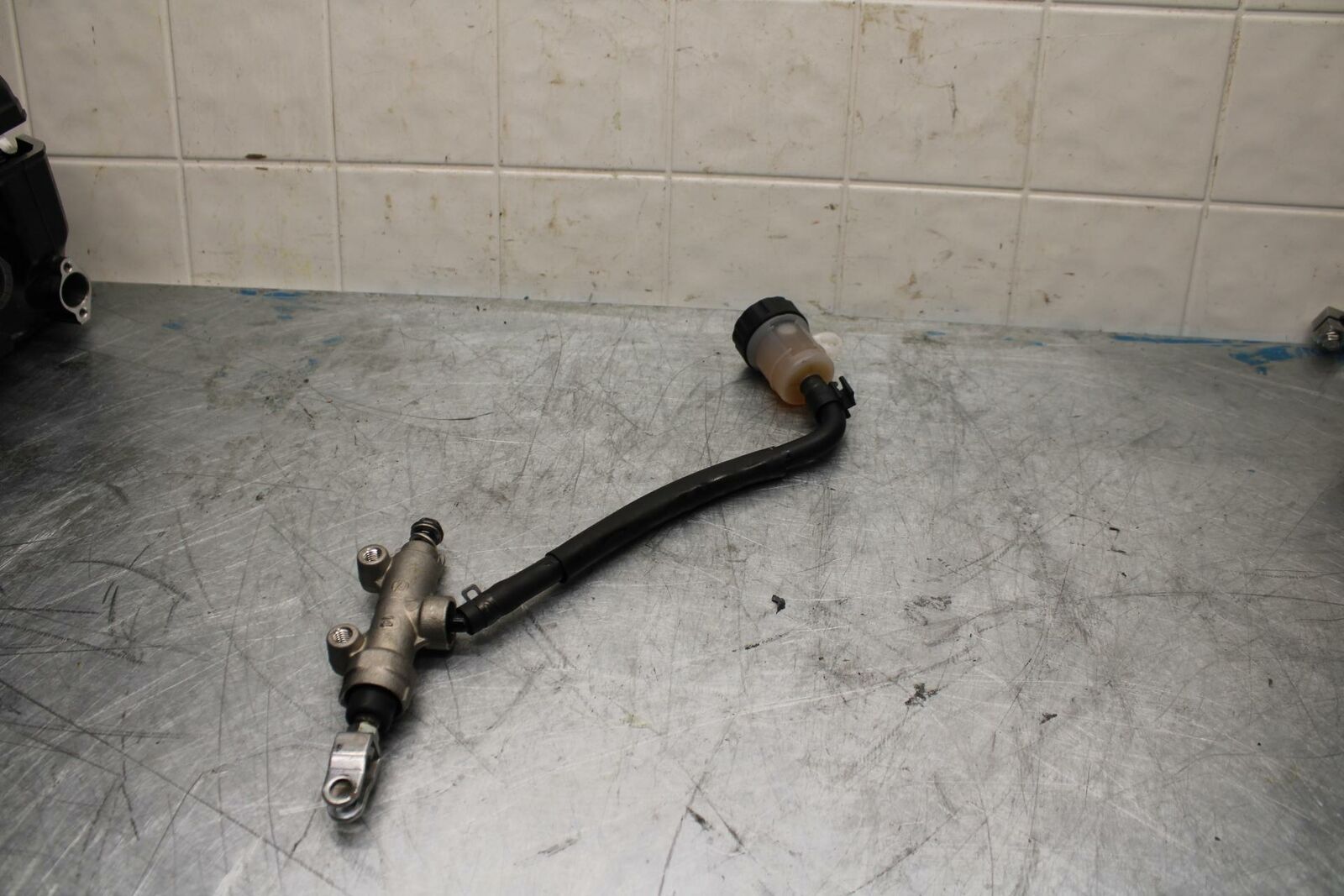 10-13 KAWASAKI Z1000 REAR BACK BRAKE MASTER CYLINDER W RESERVOIR  BB421