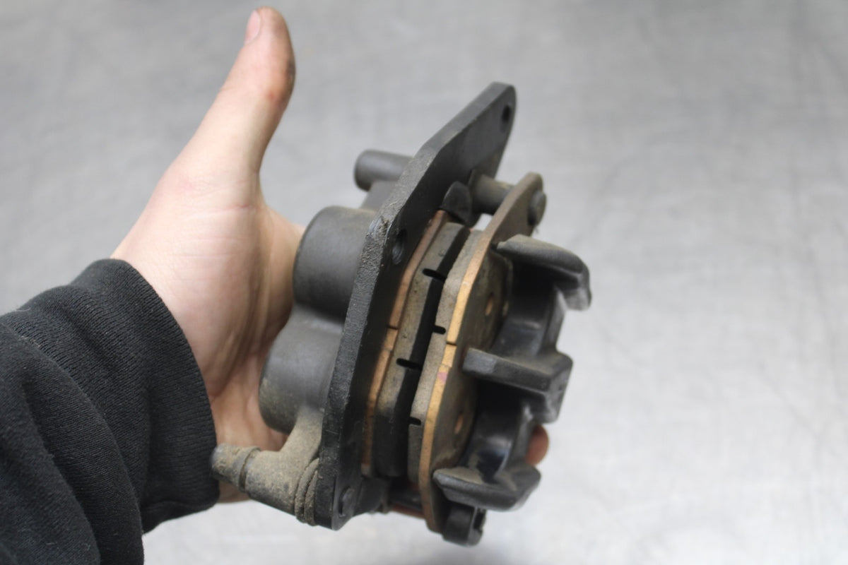 23 YAMAHA YZF R3 LEFT FRONT BRAKE CALIPER BB806