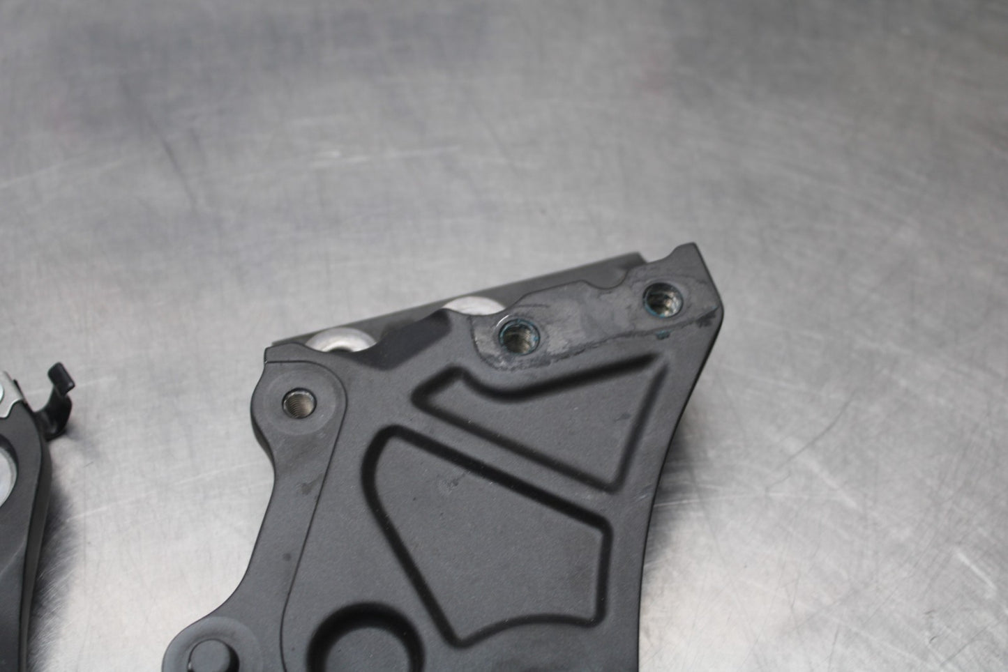 23-24 YAMAHA MT-07 FRAME REARSET REAR SET BRACKETS MOUNTS BB194