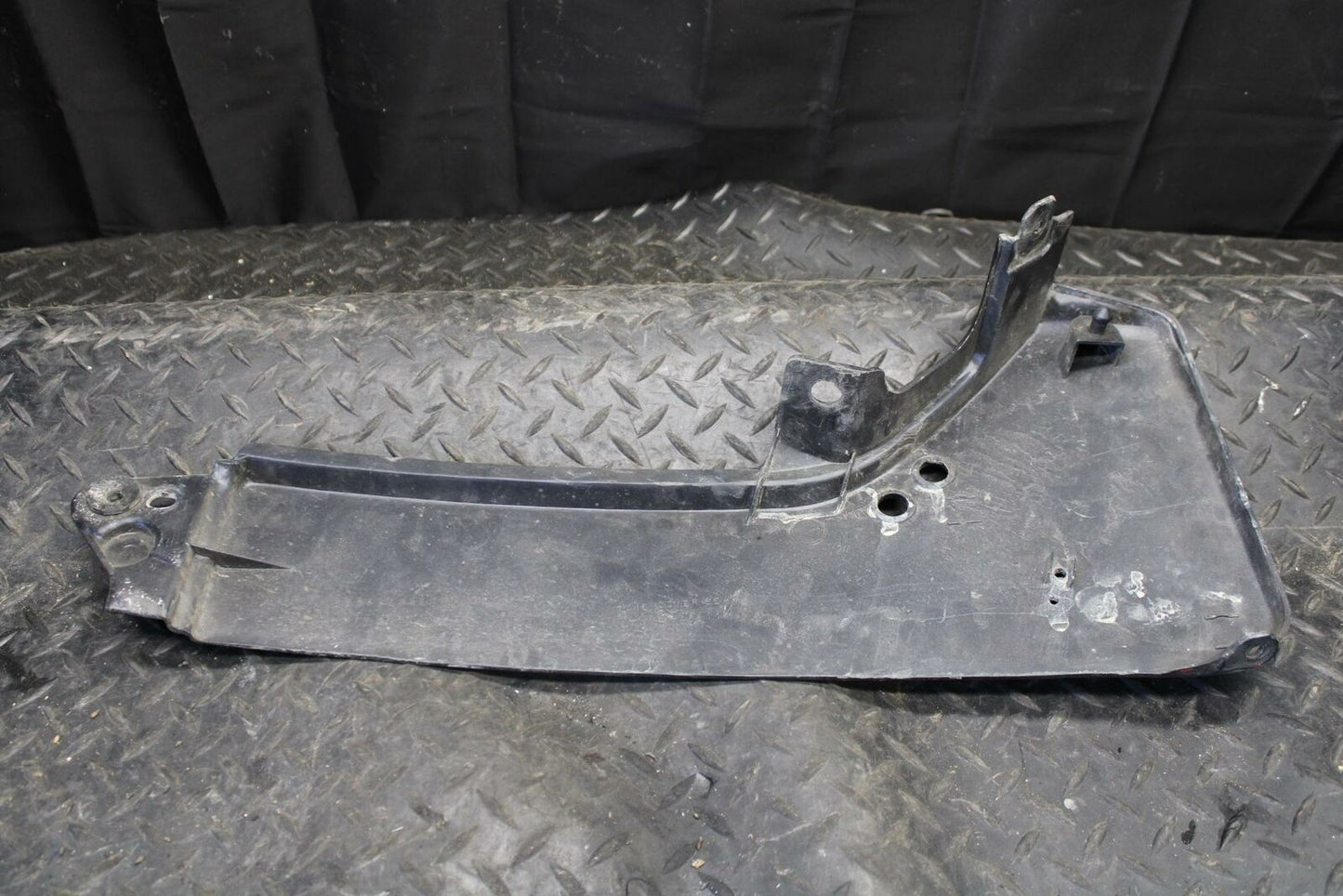 86 SUZUKI GSXR1100 G REAR BACK TAIL FAIRING COWL SHROUD BB227
