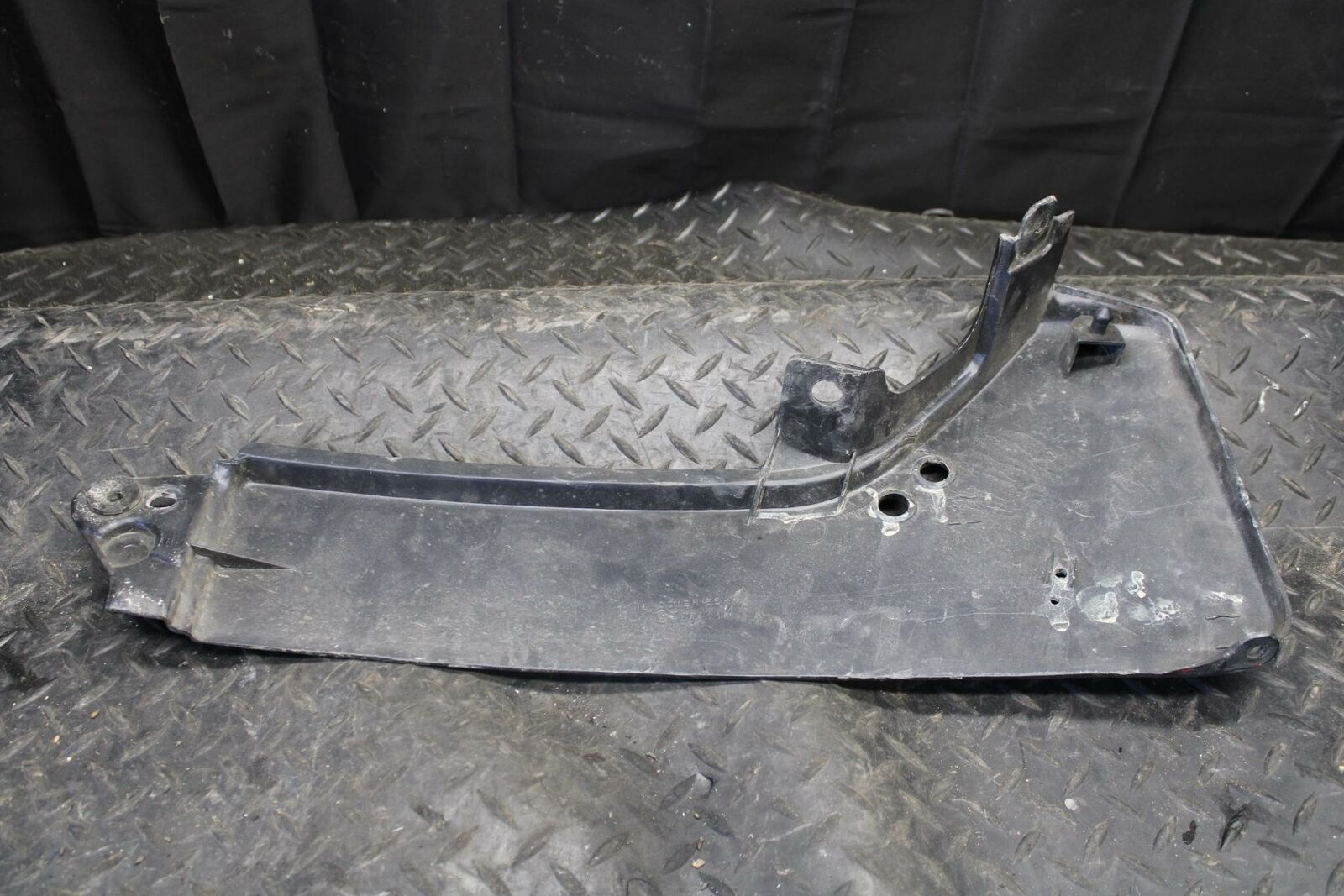 86 SUZUKI GSXR1100 G REAR BACK TAIL FAIRING COWL SHROUD BB227