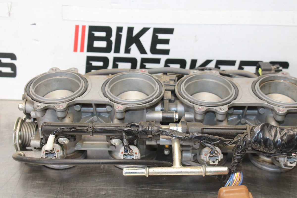 08 KAWASAKI NINJA ZX10R MAIN FUEL INJECTORS / THROTTLE BODIES BB902