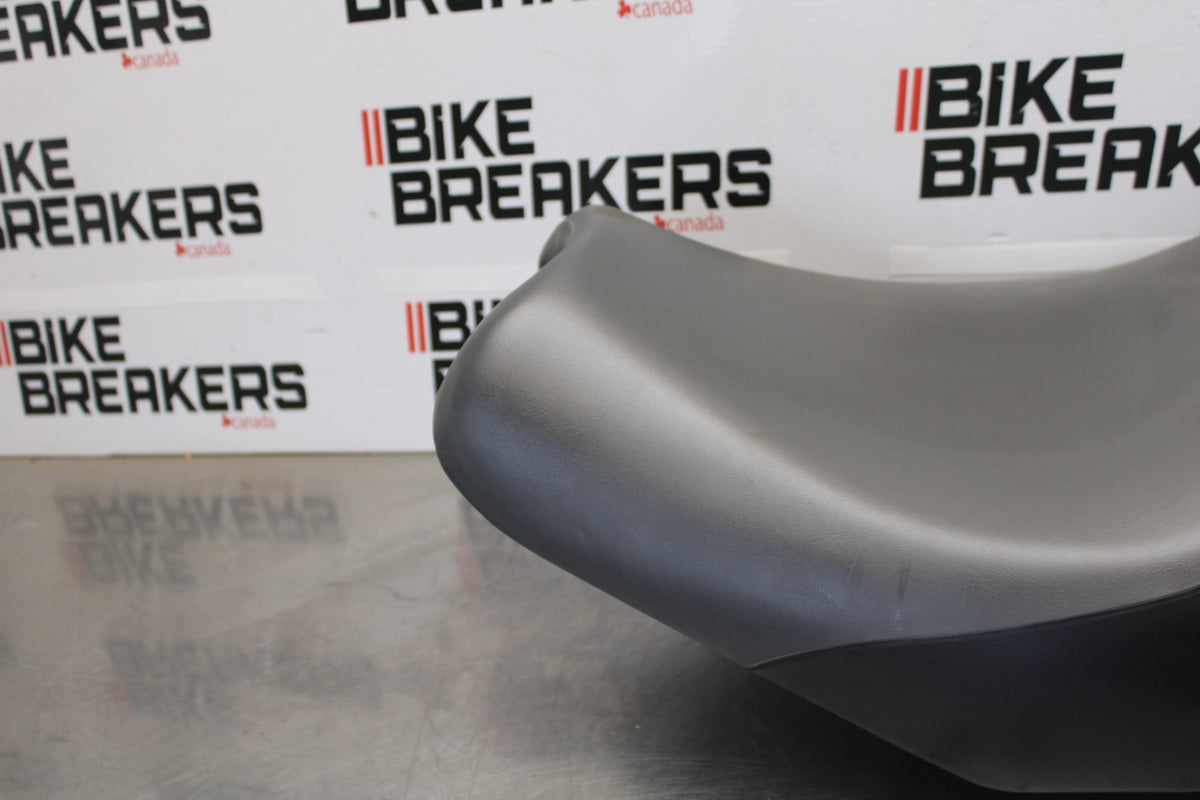 09 KAWASAKI CONCOURS 14 ZG1400B FRONT REAR SEAT SADDLE BB875