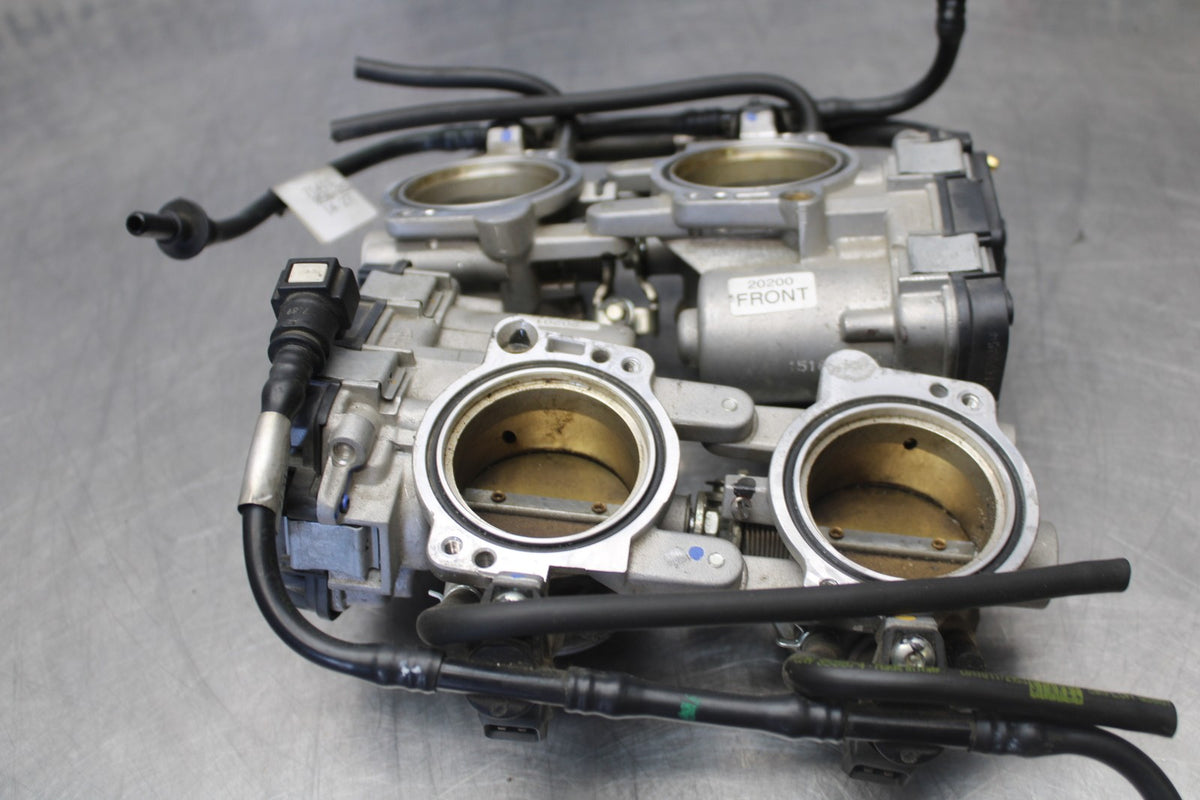 16 APRILIA TUONO V4 1100 MAIN FUEL INJECTORS / THROTTLE BODIES BB905