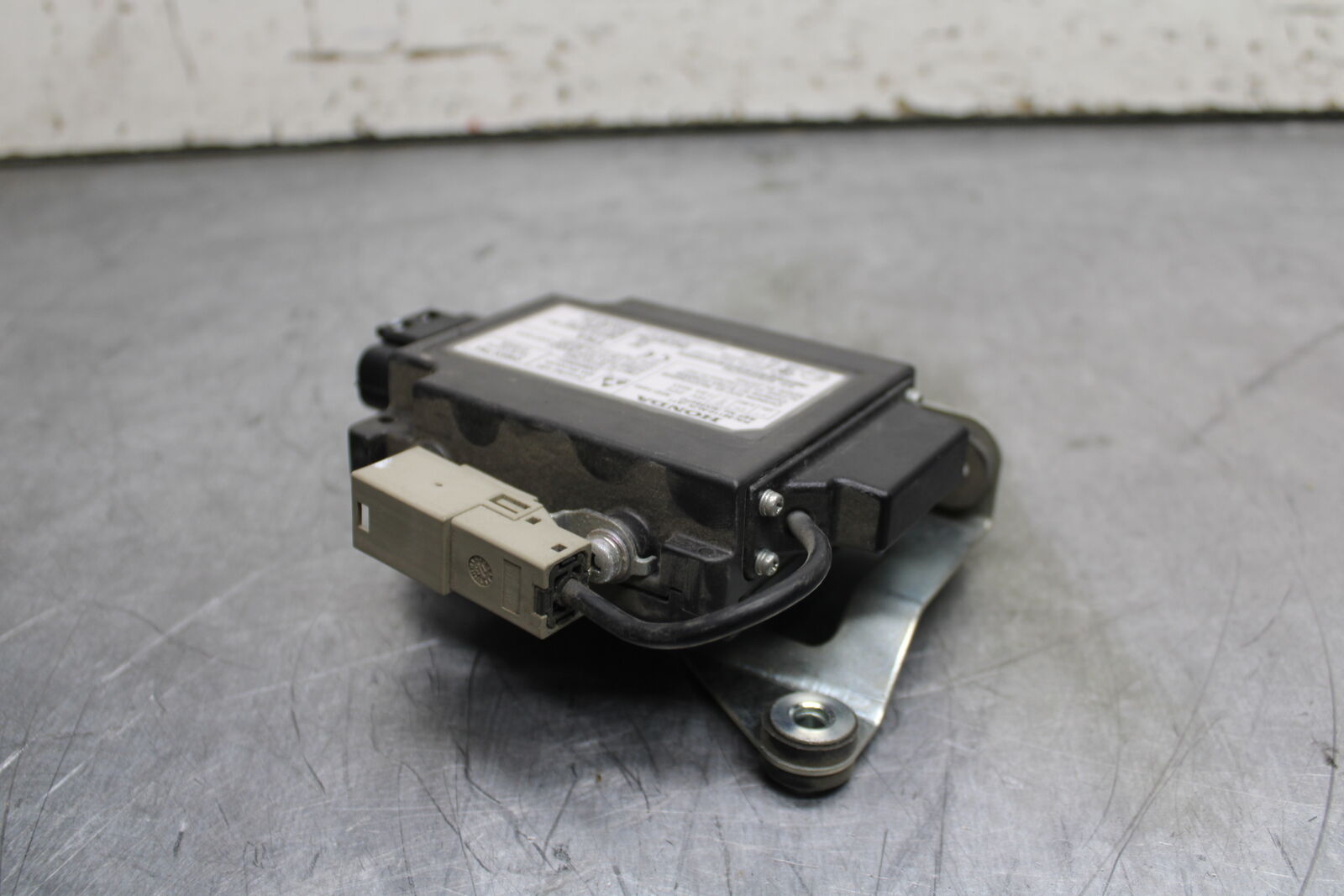 14 HONDA CTX1300A RADIO STEREO CONTROL UNIT BB732