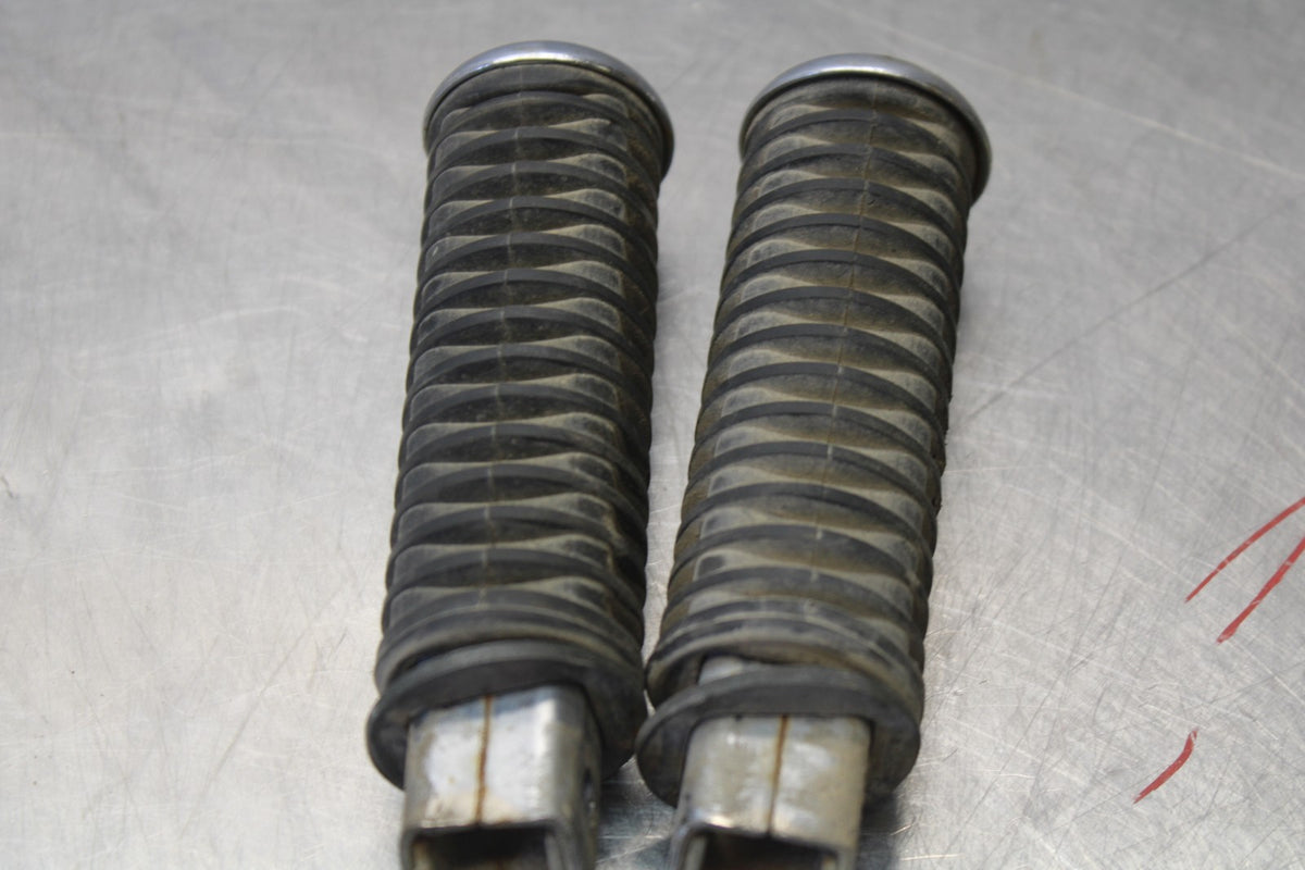03-08 HONDA VTX1300C REAR PASSENGER FOOT STEP PEG SET BB868
