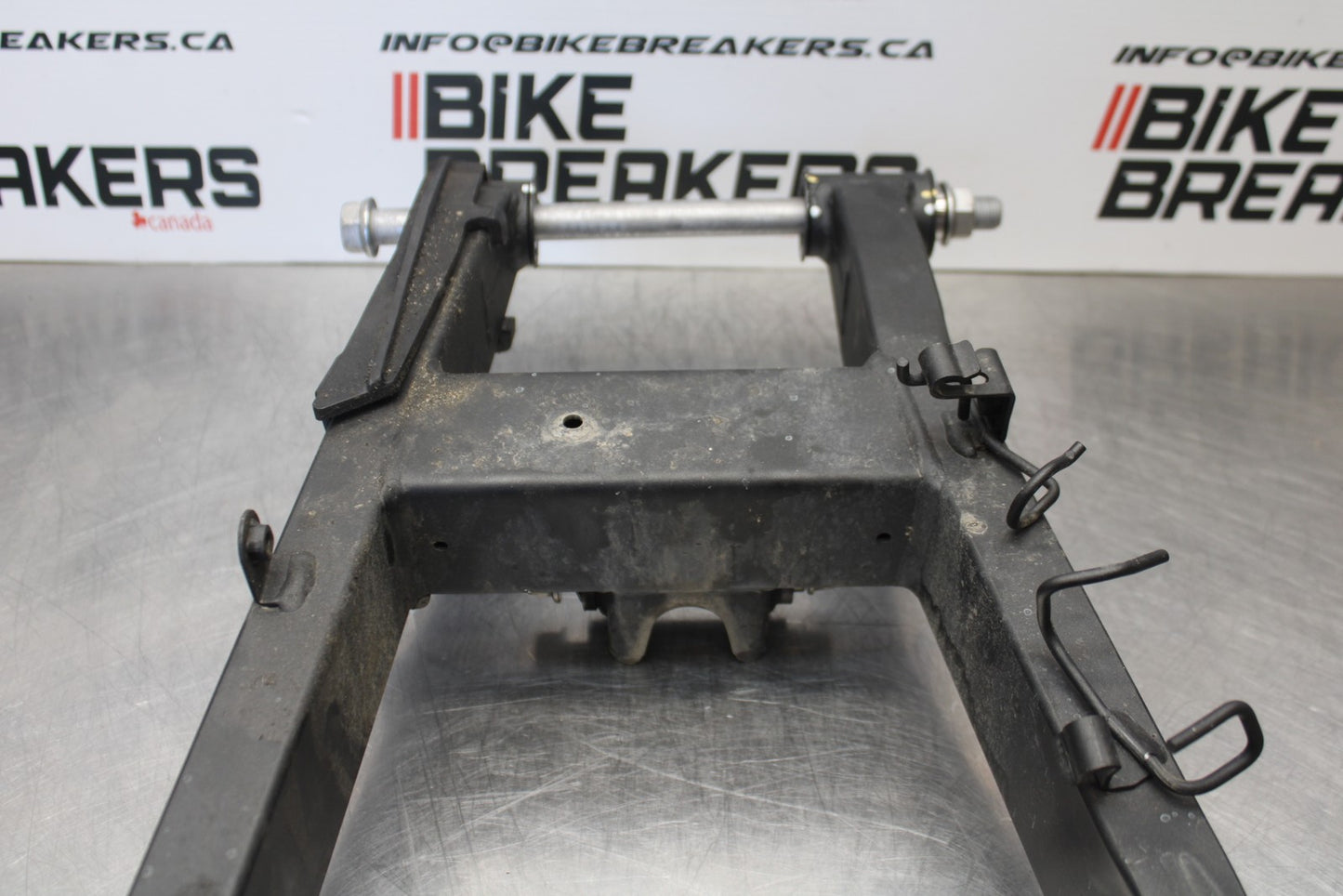 18-23 KAWASAKI NINJA 400 EX400 ABS REAR SWINGARM BACK SUSPENSION SWING ARM BB192