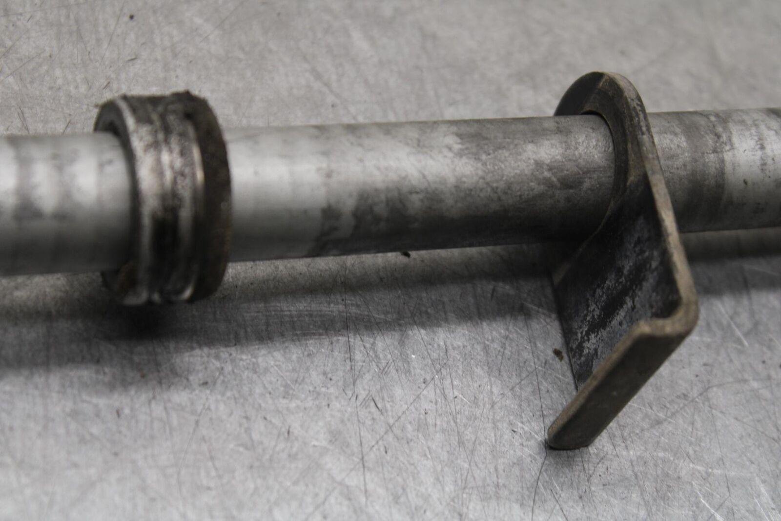 2008 Honda CBF1000 REAR AXLE BACK WHEEL RIM PIVOT BOLT AXEL BB641