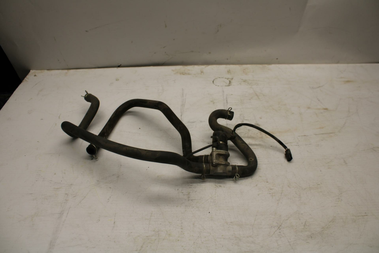 05-07 HONDA VTX1800F2 AIR VALVE SOLENOID TOP ENGINE SWITCH SENSOR BB351