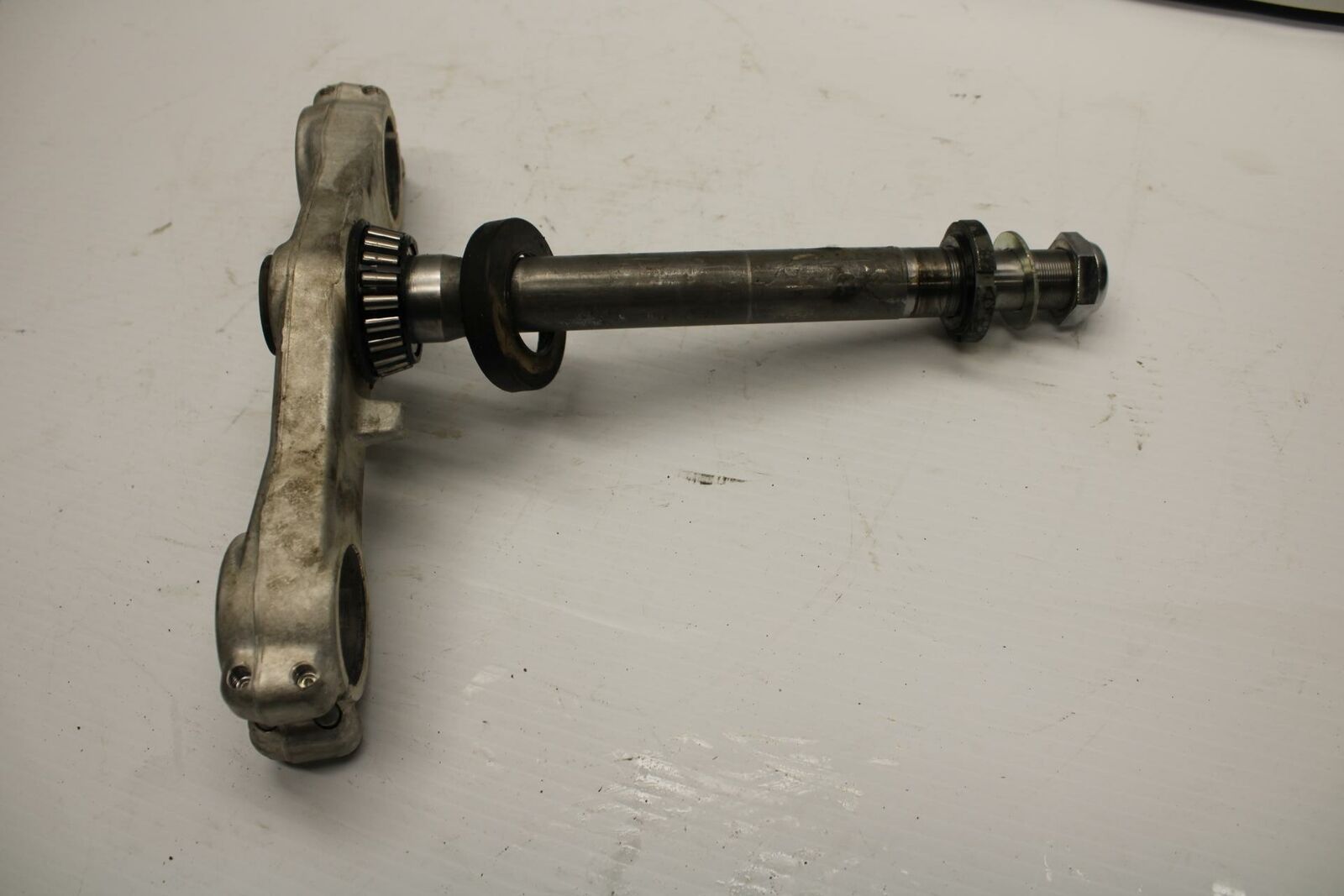13-16 SUZUKI BANDIT 1250S ABS FRONT FORKS CLAMP LOWER TRIPLE TREE STEM BB238