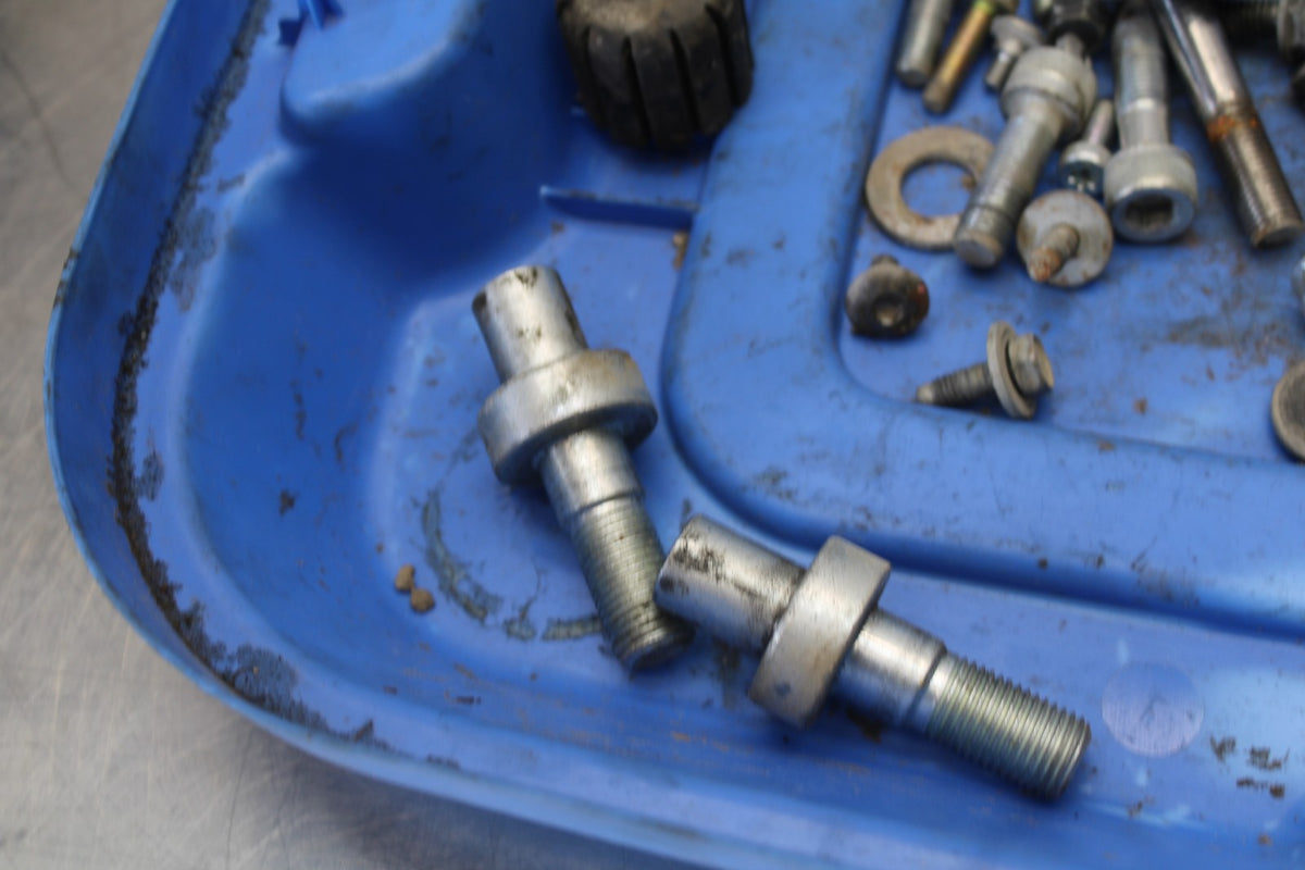 03-08 HONDA VTX1300C MOUNTING BOLTS HARDWARE SCREWS BB868