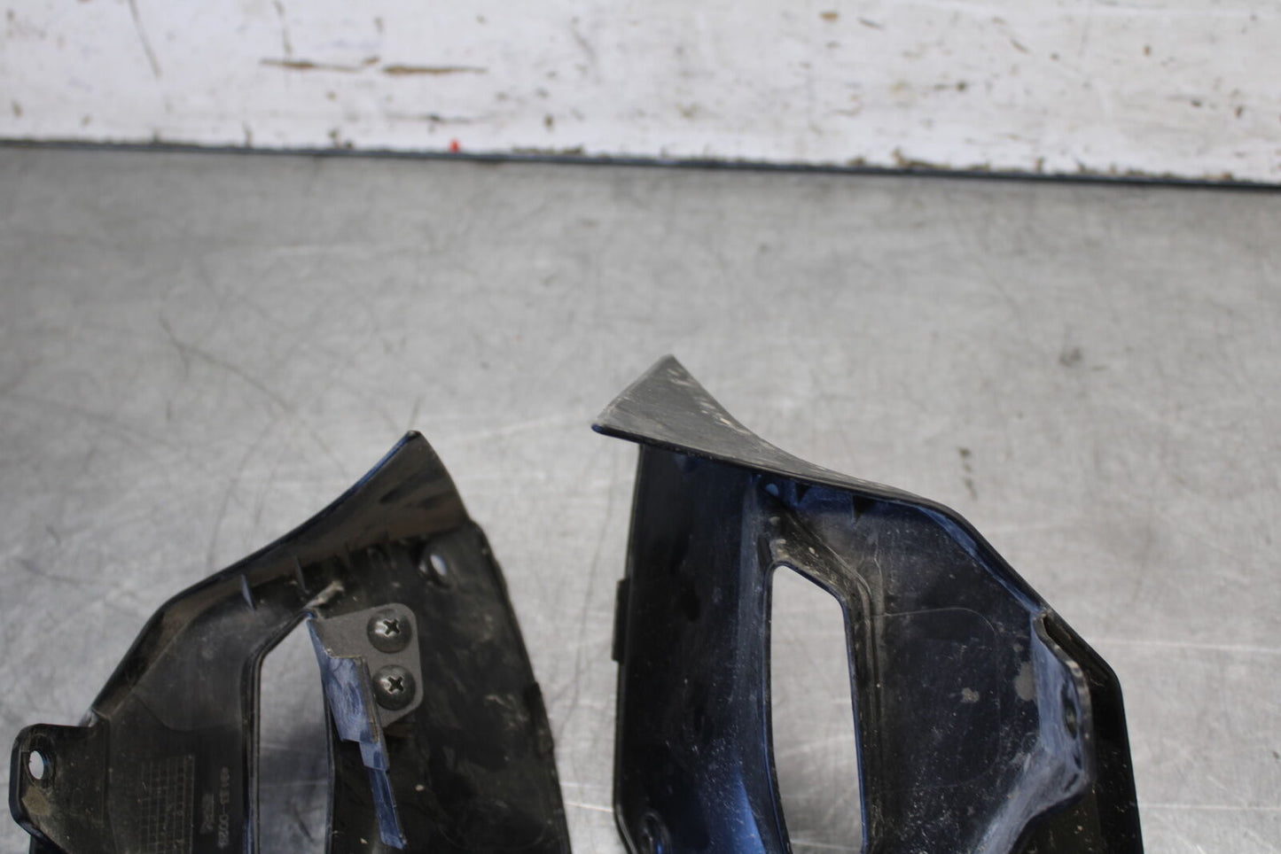 19-22 KAWASAKI Z400 RIGHT LEFT INNER FAIRINGS COWLS PANELS TRIMS BB708