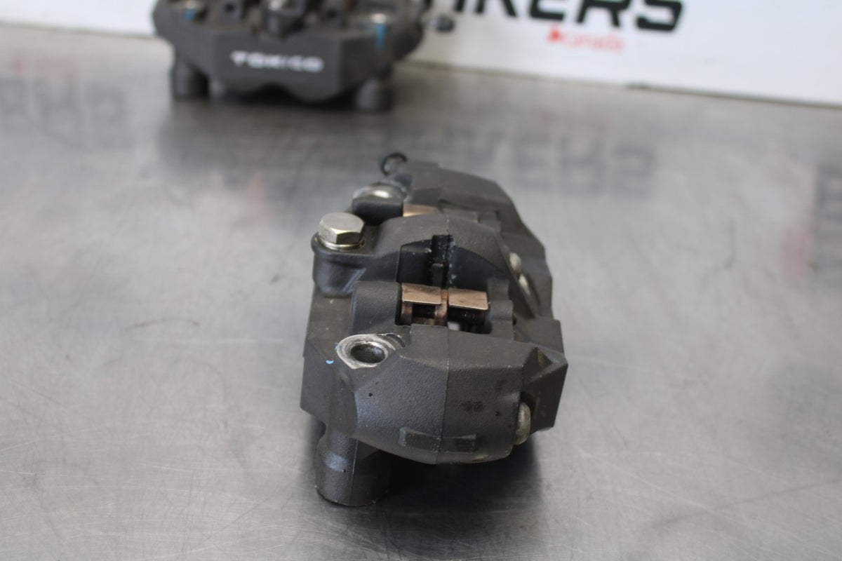 06-07 SUZUKI GSXR 600 RIGHT LEFT FRONT BRAKE CALIPER SET PAIR CALIPERS BB170