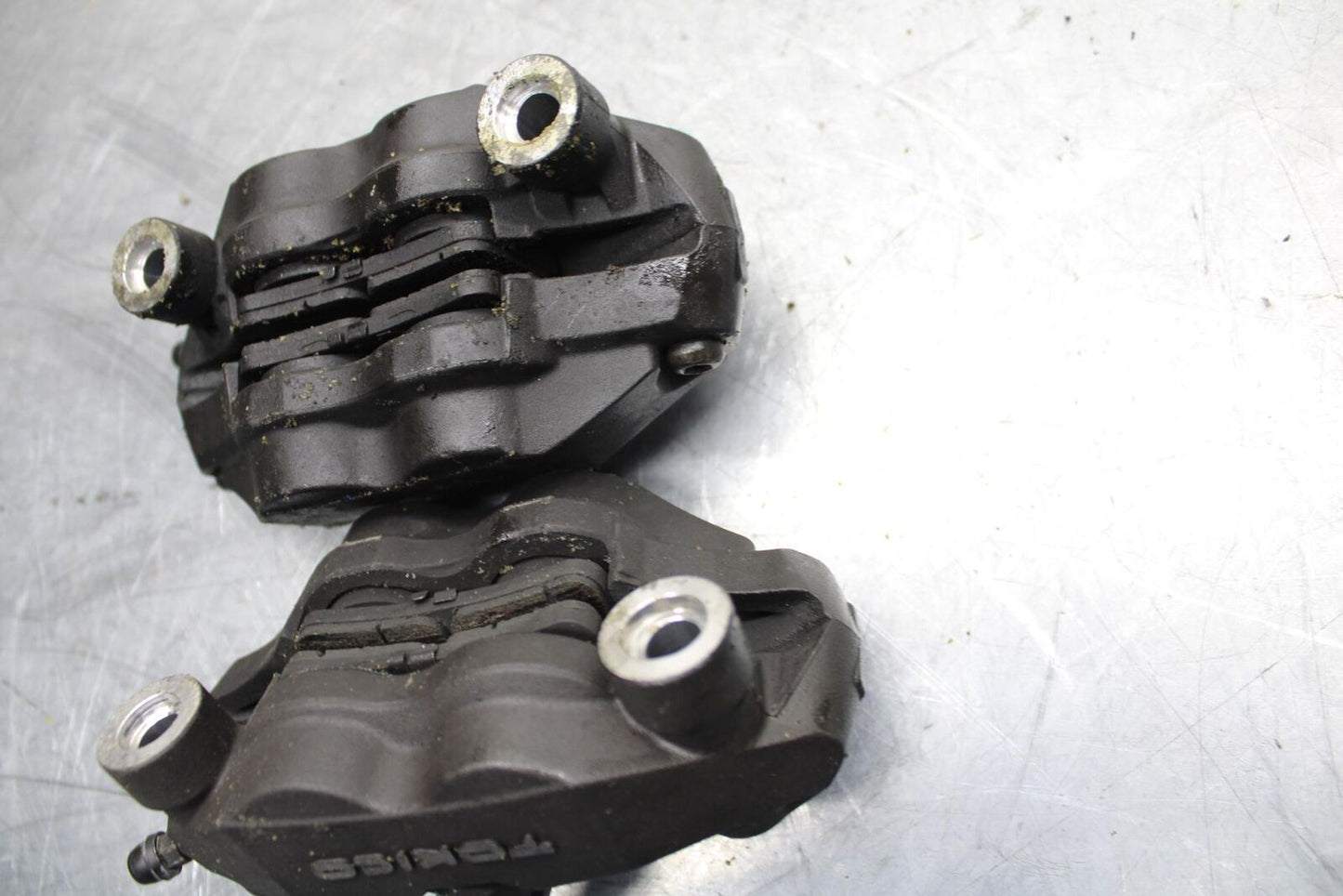 2008 Suzuki GSXR1000 RIGHT LEFT FRONT BRAKE CALIPER SET PAIR CALIPERS BB519