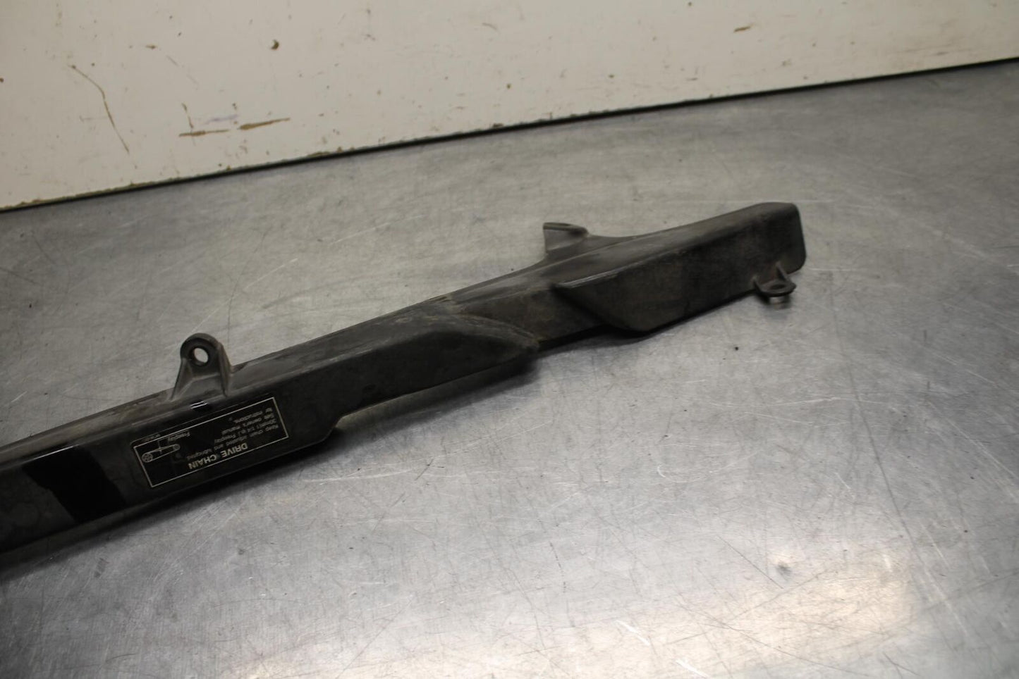 05-06 HONDA CBR600RR REAR BACK DRIVE CHAIN GUARD COVER SHIELD  BB624