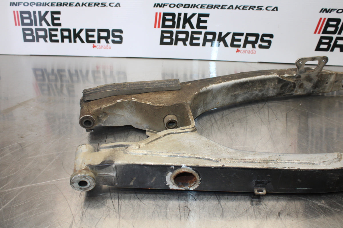 19 YAMAHA TTR230 SWINGARM SWING ARM SUSPENSION BB146