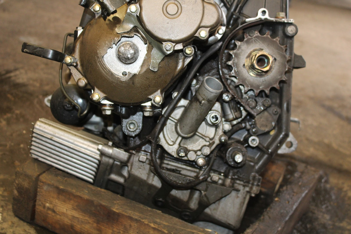 04-05 KAWASAKI NINJA ZX10R ENGINE MOTOR BB931