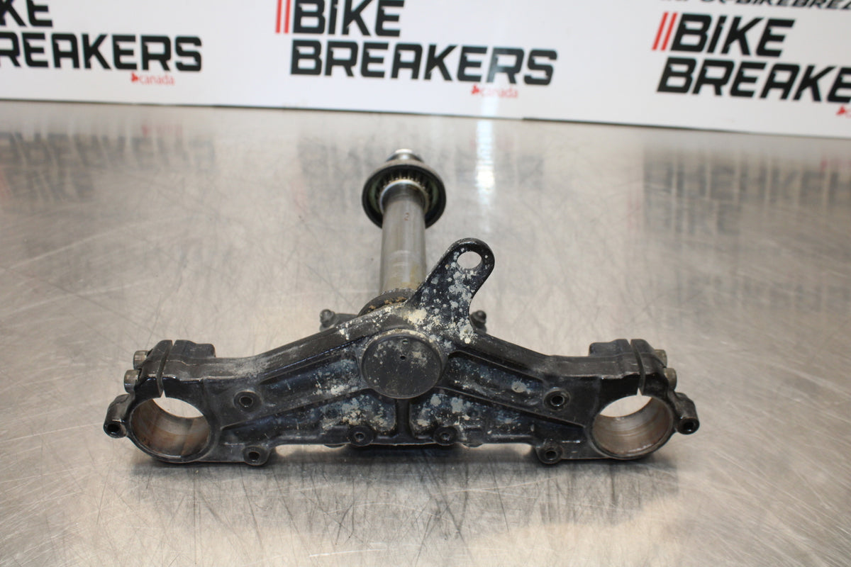 04 YAMAHA ROAD STAR XV1700A FRONT FORKS CLAMP LOWER TRIPLE TREE STEM BB155