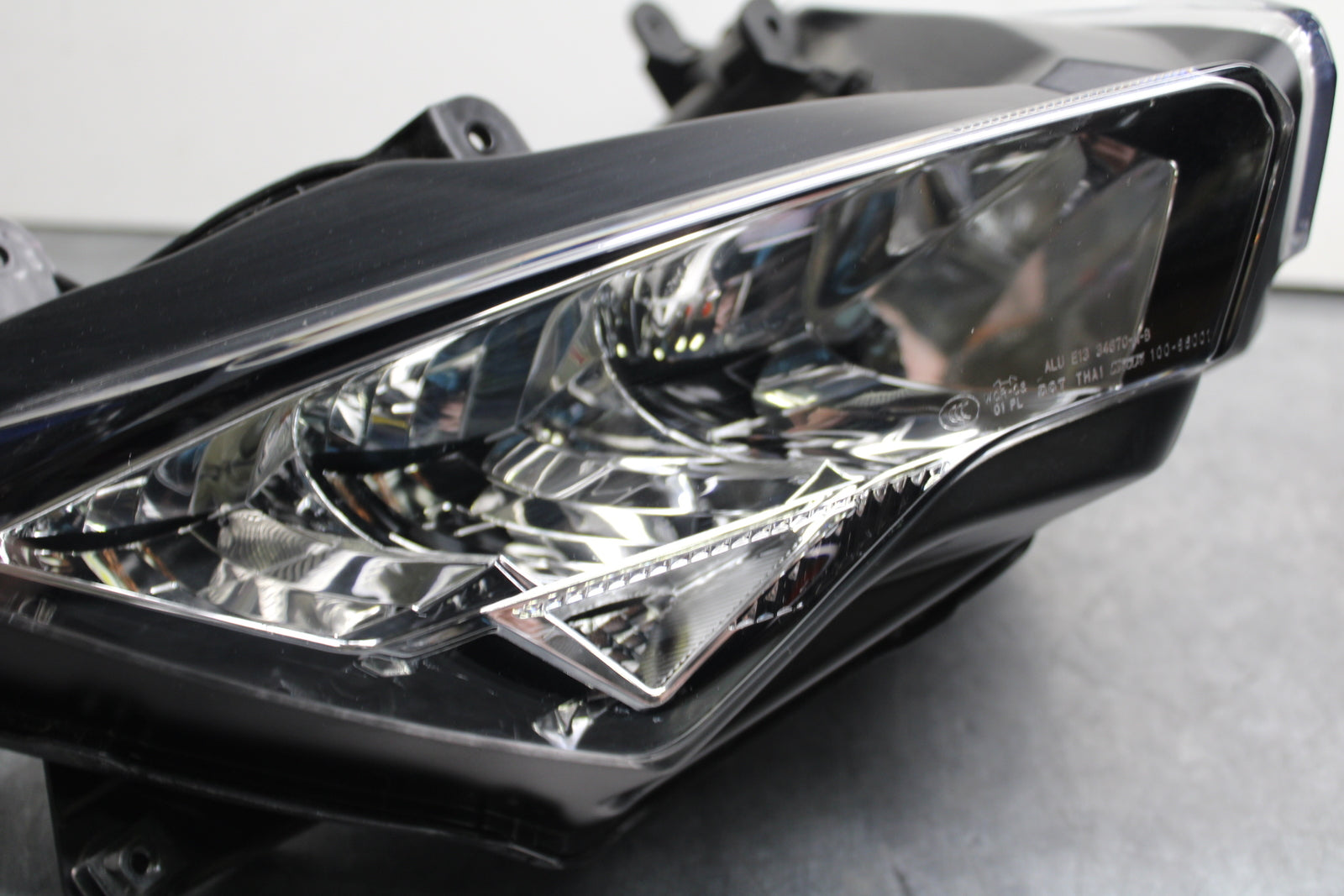 19-23 KAWASAKI NINJA ZX6R FRONT HEADLIGHT HEAD LIGHT LAMP BB749