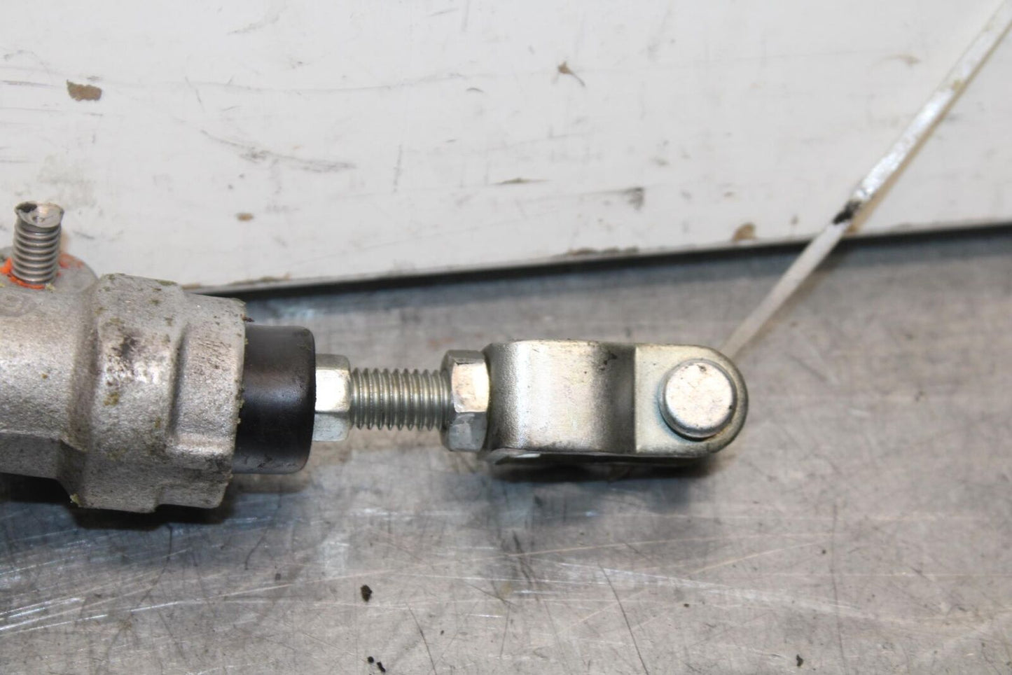 06-07 SUZUKI GSXR 600 REAR BACK BRAKE MASTER CYLINDER W RESERVOIR BB104