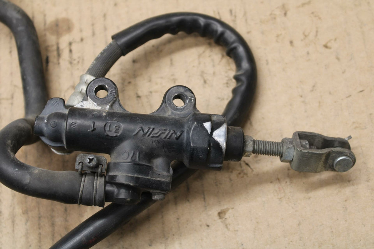 89 SUZUKI GSXR1100 K REAR BACK BRAKE MASTER CYLINDER W RESERVOIR BB02