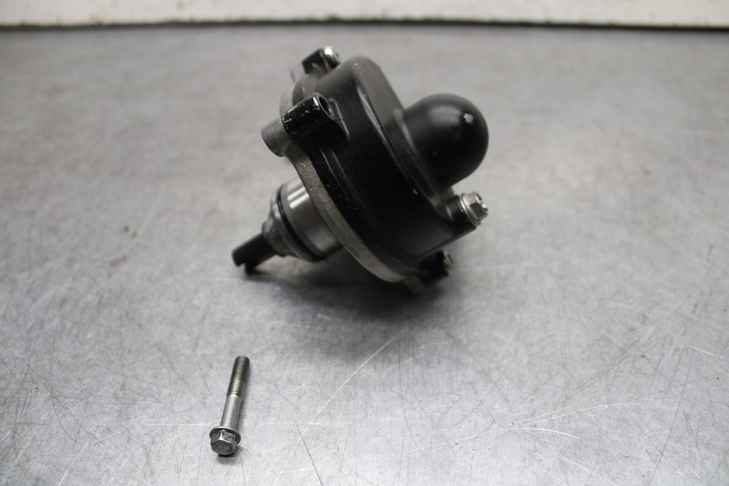 06-07 SUZUKI GSXR750 ENGINE WATER COOLANT PUMP  17400-01H00 BB670
