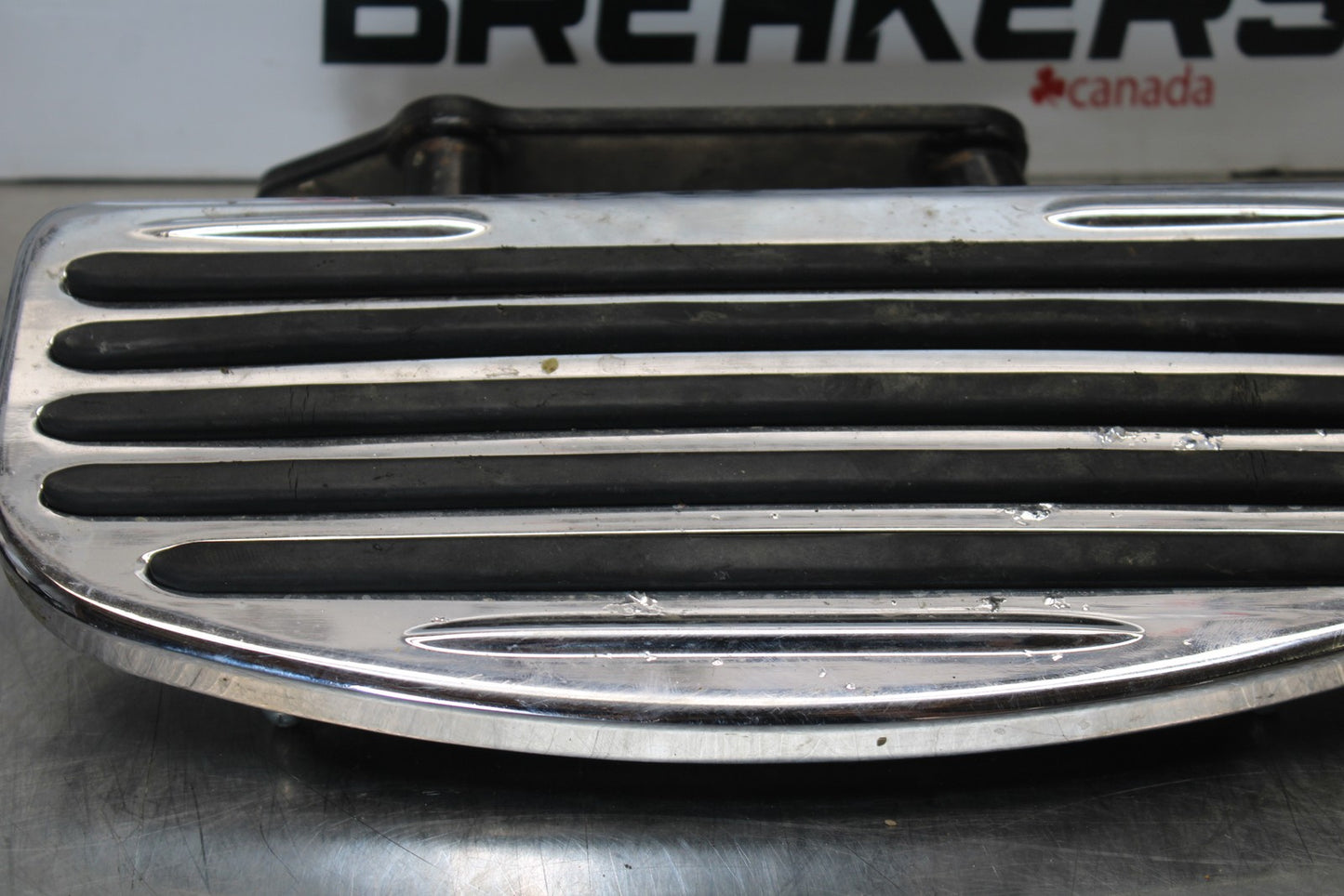 03-08 KAWASAKI VULCAN 1600 LEFT FRONT FOOT REST PEG STEP BB196